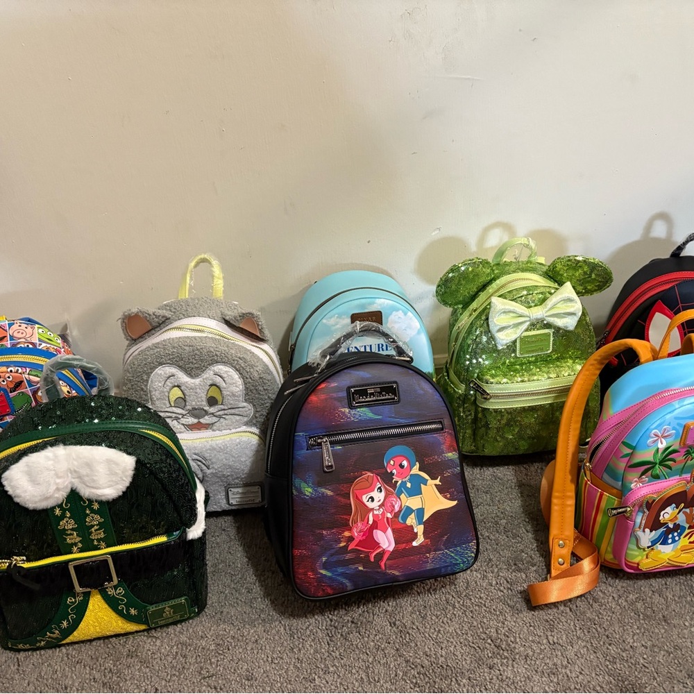 24 NWT Loungeflys for $1500